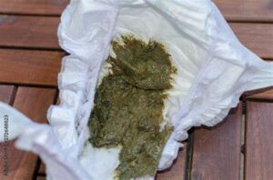Photo de why did my baby shit green
